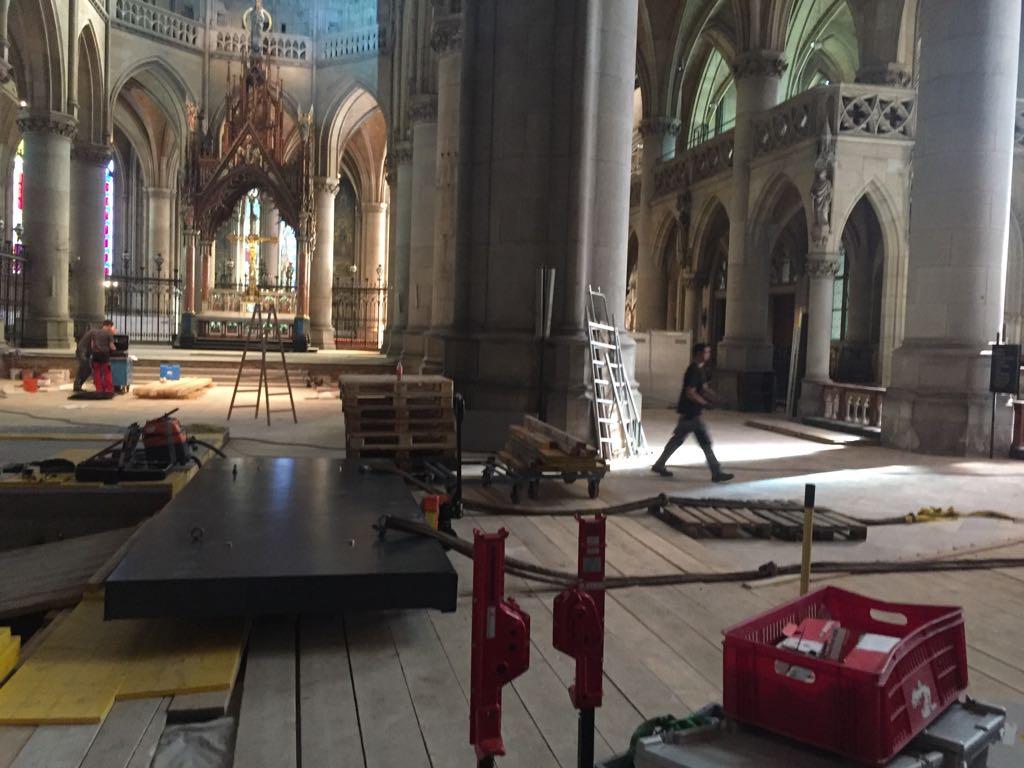 Einbau KRAUS Hubtisch im Linzer Dom
