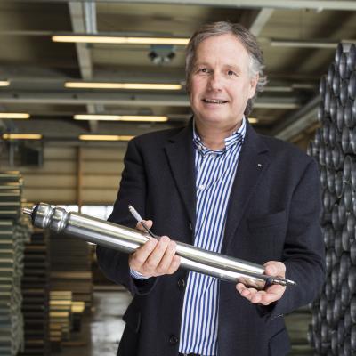 Dieter Wagner mit Motorrolle